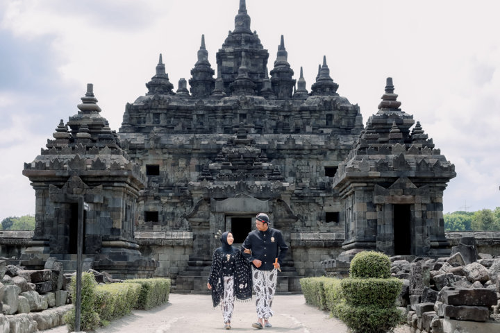 Dina & Dhika (1)