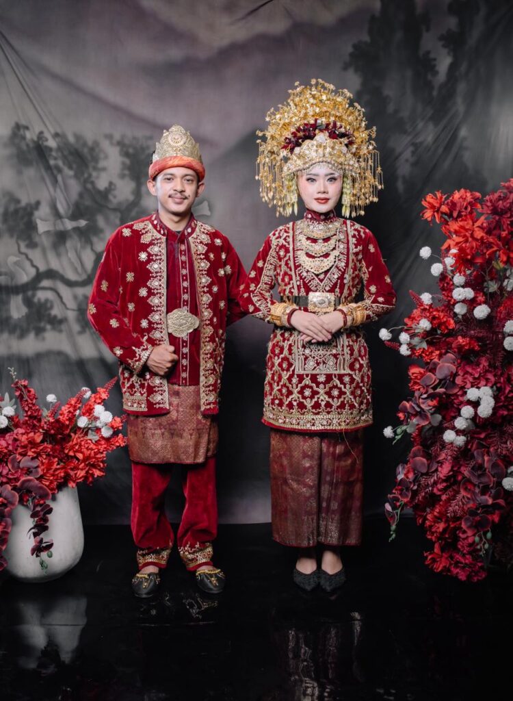 Tari & Saputra