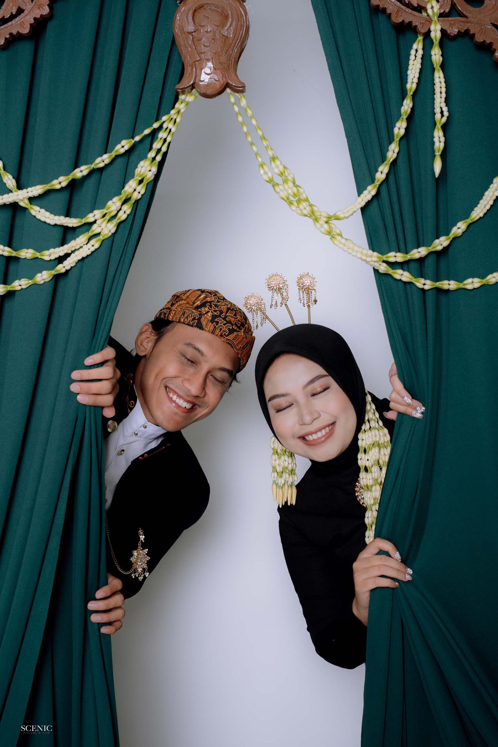 Tiara & Bram Sampul1